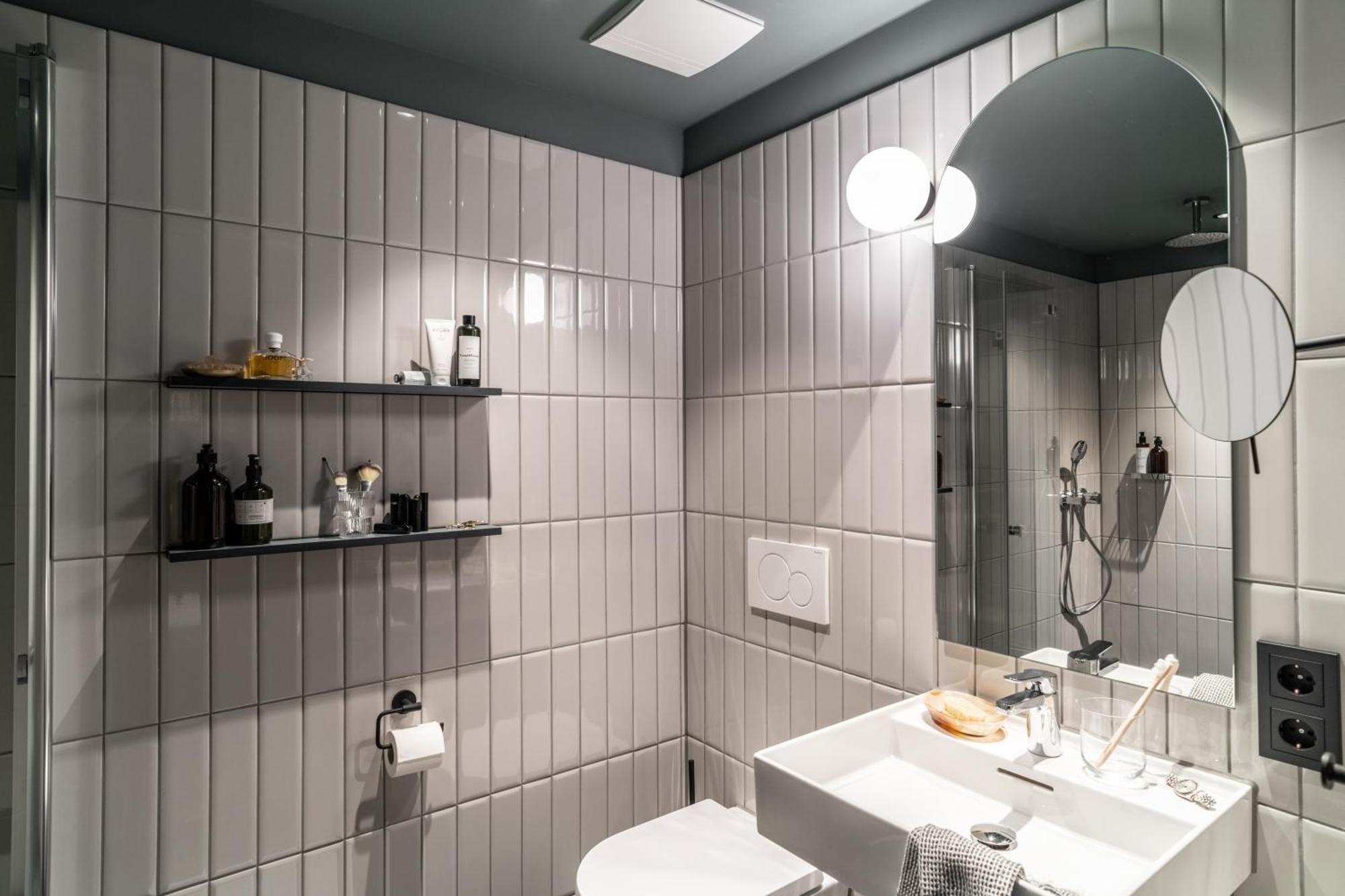 Revo Munich Aparthotel Rum bild